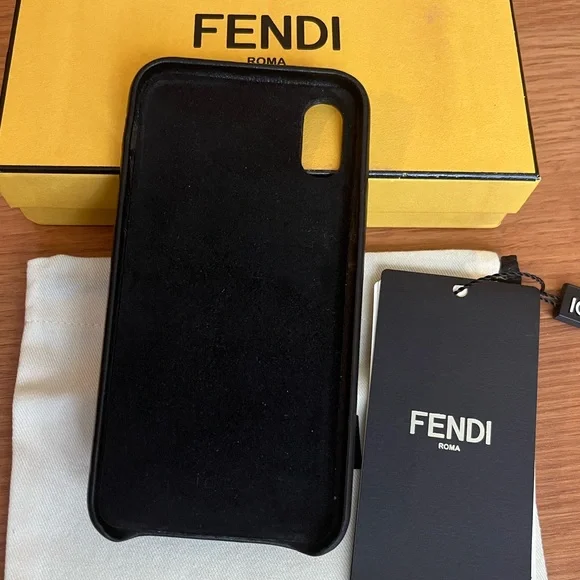Authentic Fendi iphone case for X/XS leather card/coin - Picture 4 of 11